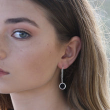 Load image into Gallery viewer, Silver Pull Through Earrings