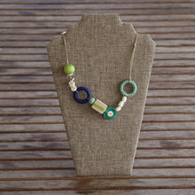 Load image into Gallery viewer, Burlap Necklace Stands